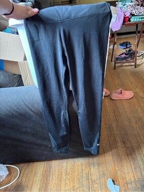 Nike Black Cropped Leggings